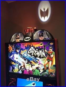 Batman Super LE Pinball Machine