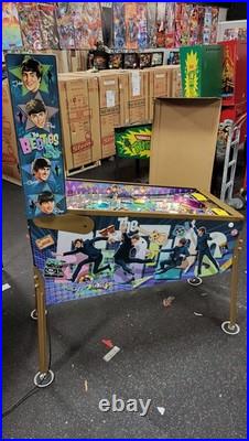 Beatles Gold Edition Pinball Machine Stern Dealer Hard To Find Loaded W Extras