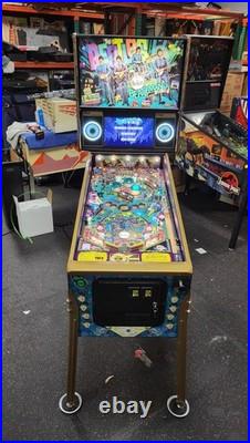 Beatles Gold Edition Pinball Machine Stern Dealer Hard To Find Loaded W Extras