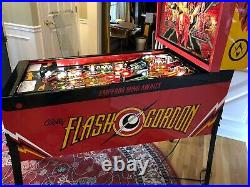 Beautifully restored! Flash Gordon 1981 Bally pinball machine! New playfield