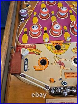 Bowling League Flipperless (Pinball) Machine (Gottlieb) 1947 RESTORED