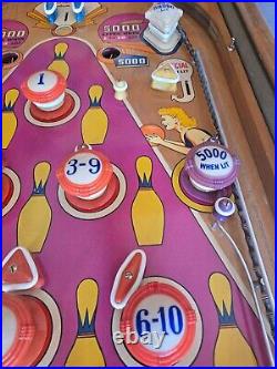 Bowling League Flipperless (Pinball) Machine (Gottlieb) 1947 RESTORED