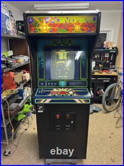 CENTIPEDE ARCADE MACHINE by ATARI (Excellent Condition) RARE CENTIPEDE ARCADE MACHINE by ATARI (Excellent Condition) RARE