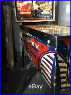 Captain Fantastic Pinball Machine