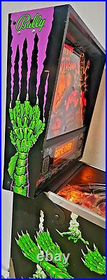 Creature From the Black Lagoon Pinball Machine Bally 2861