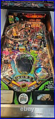 Creature From the Black Lagoon Pinball Machine Bally 2861