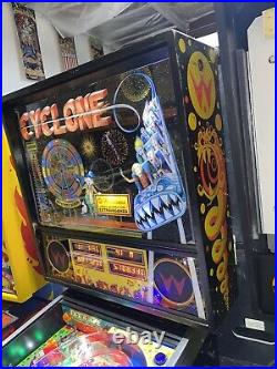 Cyclone Pinball Machine Williams Arcade LEDS Free Shipping