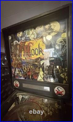 DATA EAST PINBALL MACHINE, LIGHT, SOUND, NEEDS MINOR REPAIRS Required