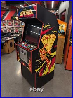 DEFENDER ARCADE MACHINE by WILLIAMS 1981