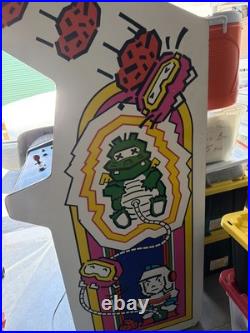 DIG DUG ARCADE MACHINE by ATARI (Excellent Condition) RARE
