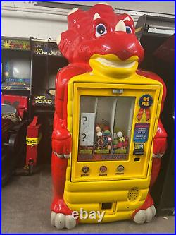 DINOSAUR VENDING MACHINE (Excellent Condition) RARE