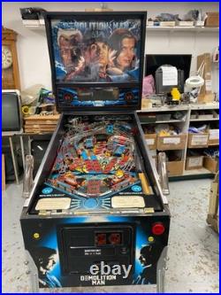 Demolition Man Pinball Machine