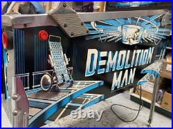 Demolition Man Pinball Machine