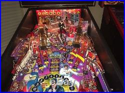 Elvis Presley, Huo, Stern Full Size Pinball Machine- Nice & Working 100% Calif