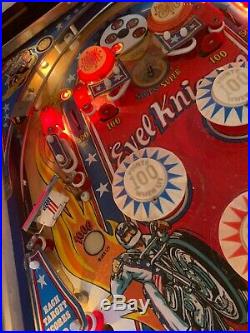 Evel Knievel Pinball Machine by Bally'77