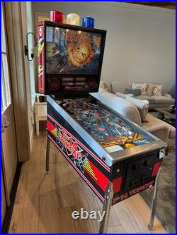 F-14 Tomcat Pinball machine! Beautiful restoration! Spectacular new Playfield