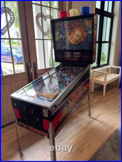 F-14 Tomcat Pinball machine! Beautiful restoration! Spectacular new Playfield