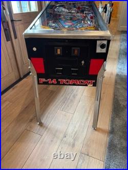 F-14 Tomcat Pinball machine! Beautiful restoration! Spectacular new Playfield