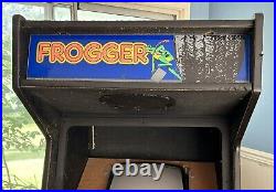 FROGGER ARCADE MACHINE Game by SEGA 1981 Original Authentic