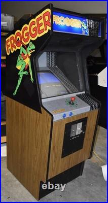 FROGGER ARCADE MACHINE by SEGA GREMLIN 1981 (Excellent Condition) RARE