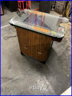 FROGGER COCKTAIL ARCADE MACHINE (Excellent Condition) RARE FROGGER COCKTAIL ARCADE MACHINE (Excellent Condition) RARE