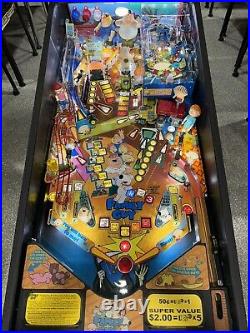 Family Guy Pinball Machine Stern 2007 Orange County Pinballs Free shipping