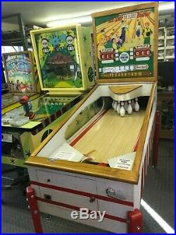 Fully Restored Collectible Bally All Star Deluxe Bowler arcade game
