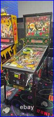 GUNS N ROSES Pinball Machine Data East 1994 2438 GUNS N ROSES Pinball Machine Data East 1994 2438