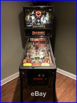 Gently Used Lord of the Rings Pinball Machine Stern Pinball NO RESERVE