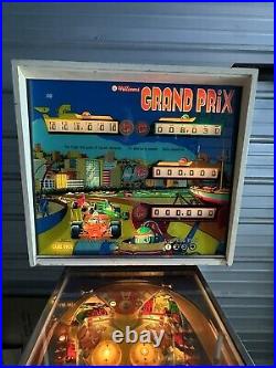 Grand Prix Pinball Machine, Williams Mnf. 1976. Working Original LOCAL PICK UP