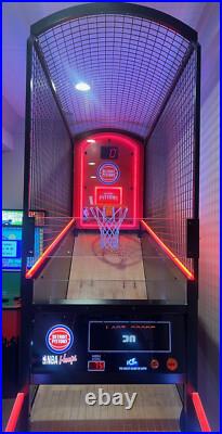 HOOPS BASKETBALL MACHINE PISTONS ARCADE MACHINE by ICE (Excellent Condition) HOOPS BASKETBALL MACHINE PISTONS ARCADE MACHINE by ICE (Excellent Condition)