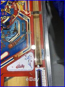 Harlem Globetrotters pinball Machine By Bally 1979 Original Coin Op Free Ship
