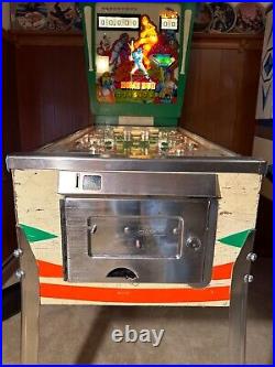 Home Run Gottlieb Pinball Machine