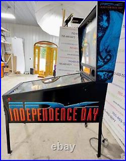 Independance Day by SEGA COIN-OP Pinball Machine