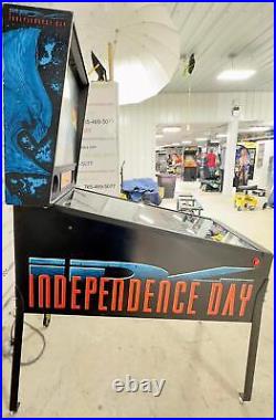 Independance Day by SEGA COIN-OP Pinball Machine
