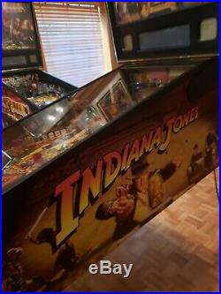 Indiana Jones, 2008 Stern PINBALL MACHINE Excellent MINT