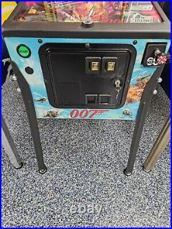 James Bond Pinball Stern Premium Ed. New! Great! Awesome! Look