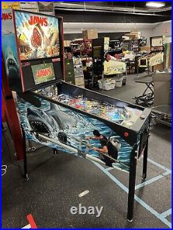 Jaws Premium Pinball Machine Stern Dealer Brand New Free Shipping