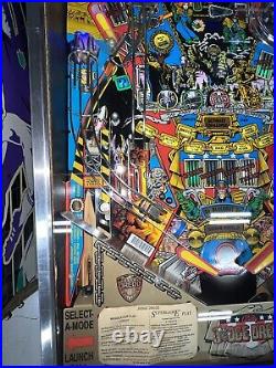 Judge Dredd Pinball Machine by Williams LED 1993 Free Shipping