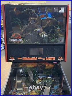 Jurassic Park Premium Pinball Machine (In Working Condition) Jurassic Park Premium Pinball Machine (In Working Condition)