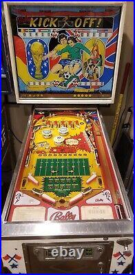 Kick Off Pinball Machine (Bally) 1975