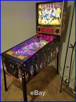 Kiss Pinball Machine By Stern Excellent Condtion & Freshly Shopped