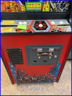 L@@KSPACE INVADERS DELUXE ARCADE MACHINE by MIDWAY (Excellent Condition)