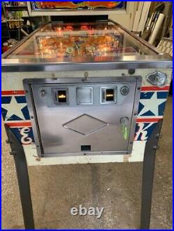 L@@kbally 1977 Evel Knievel Pinball Machine Plays Great