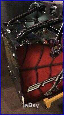 Limited edition Black Spiderman 2007 Stern pinball machine HUO