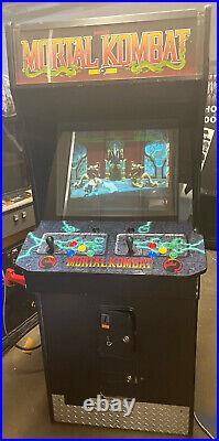 MORTAL KOMBAT ARCADE MACHINE by MIDWAY 1992 (Excellent Condition)