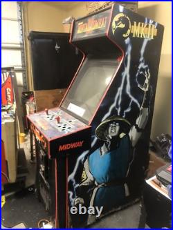MORTAL KOMBAT II ARCADE MACHINE by MIDWAY 1993 Project, Working Boardset MORTAL KOMBAT II ARCADE MACHINE by MIDWAY 1993 Project, Working Boardset