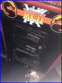 MORTAL KOMBAT II ARCADE MACHINE by MIDWAY 1993 Project, Working Boardset MORTAL KOMBAT II ARCADE MACHINE by MIDWAY 1993 Project, Working Boardset