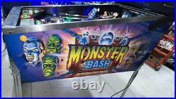 Monster Bash Pinball Machine By Williams 1998 Free Shipping LEDS Original
