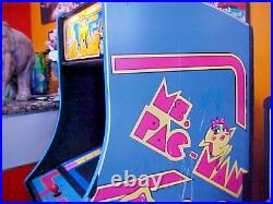 Ms PAC-MAN ARCADE GAME MACHINE